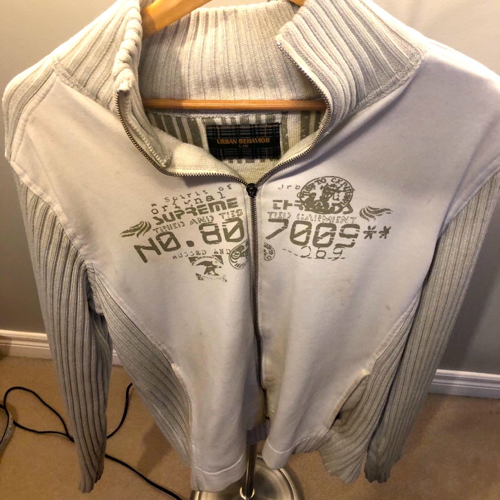 Urban Behavior Heavy Fab Men’s zip up sweater SZ L